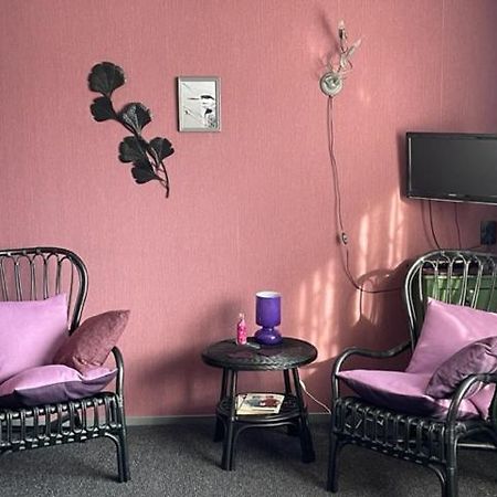 Bed And Breakfast Devijfbees Барендрехт Экстерьер фото