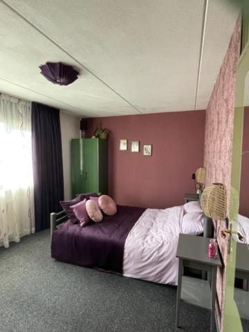 Bed And Breakfast Devijfbees Барендрехт Экстерьер фото